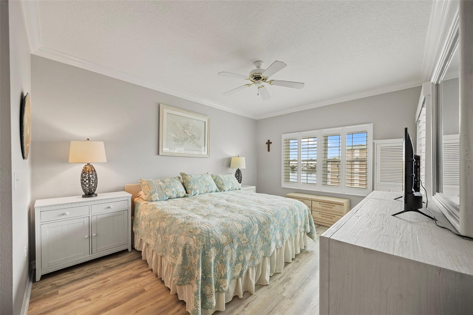 MADEIRA COVE CONDO - Residential