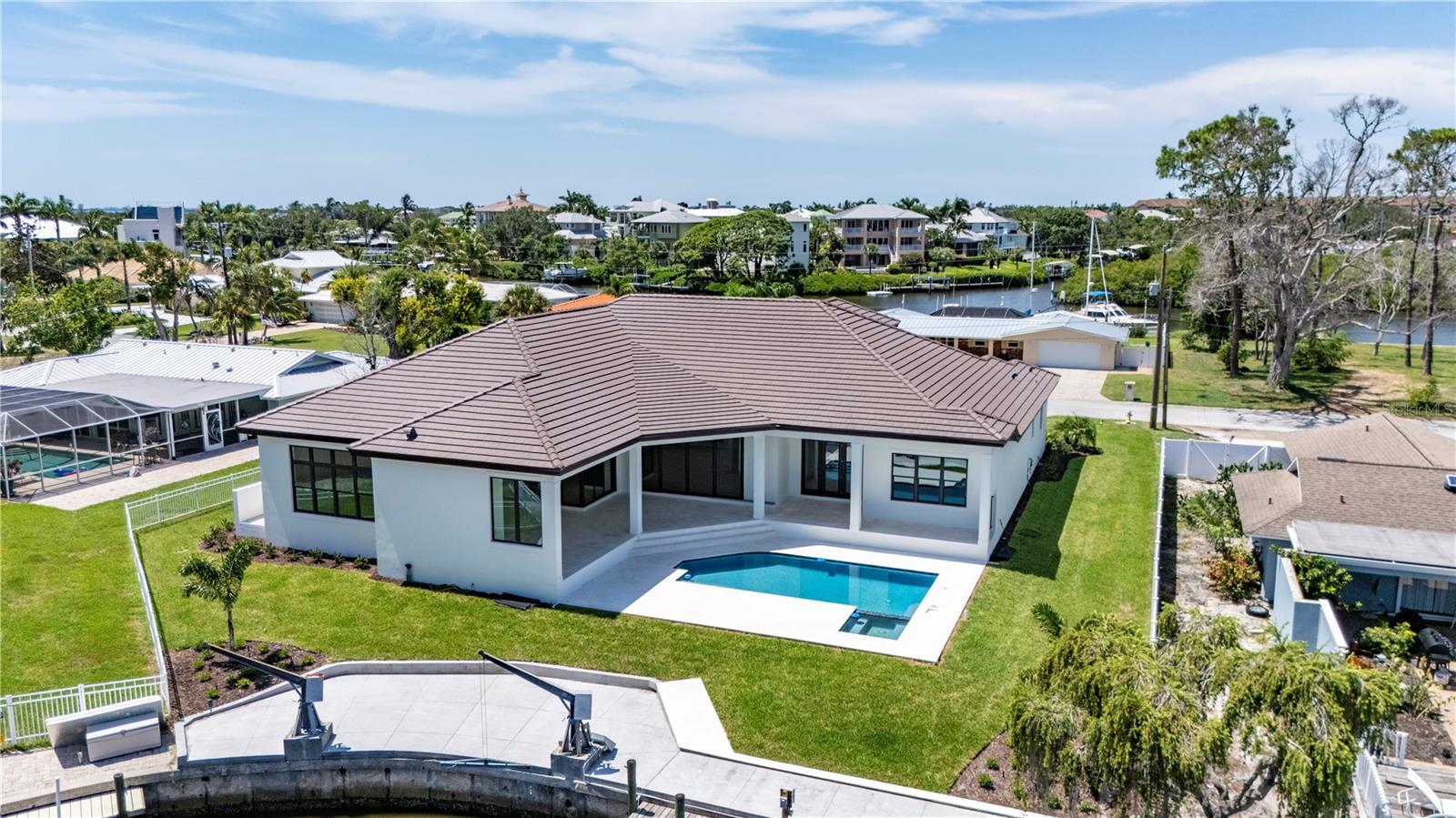 NORTH ISLES - Residential