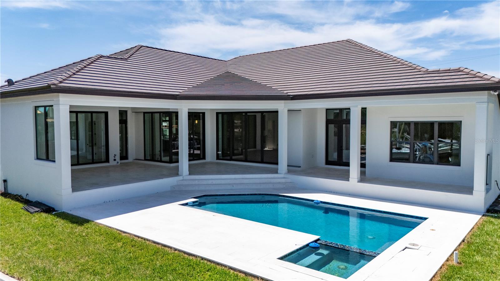 NORTH ISLES - Residential