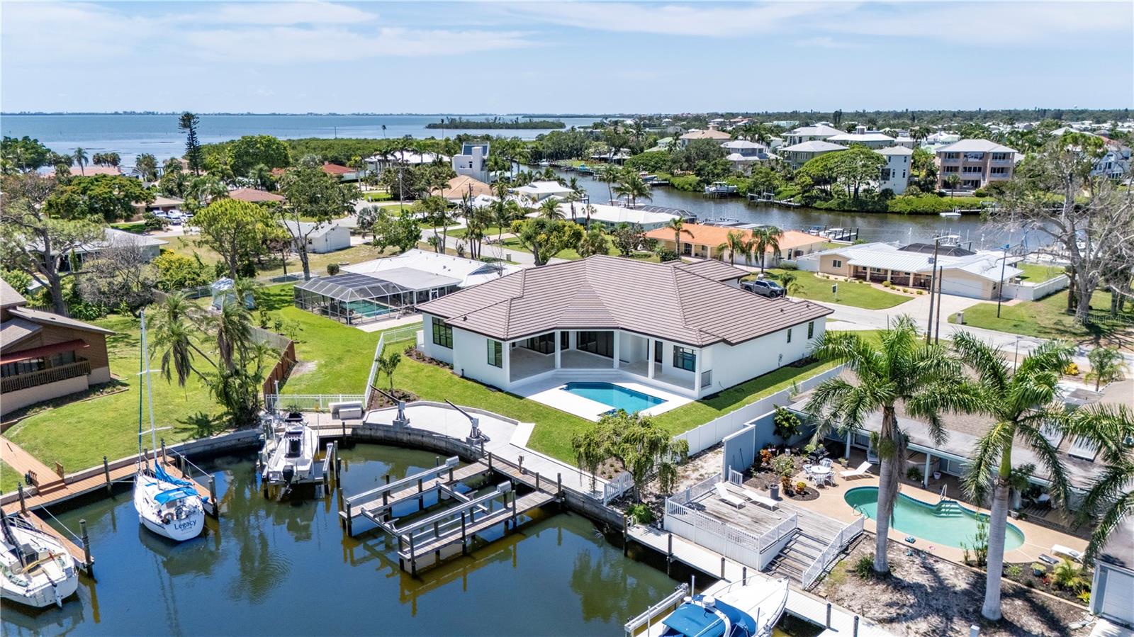 NORTH ISLES - Residential