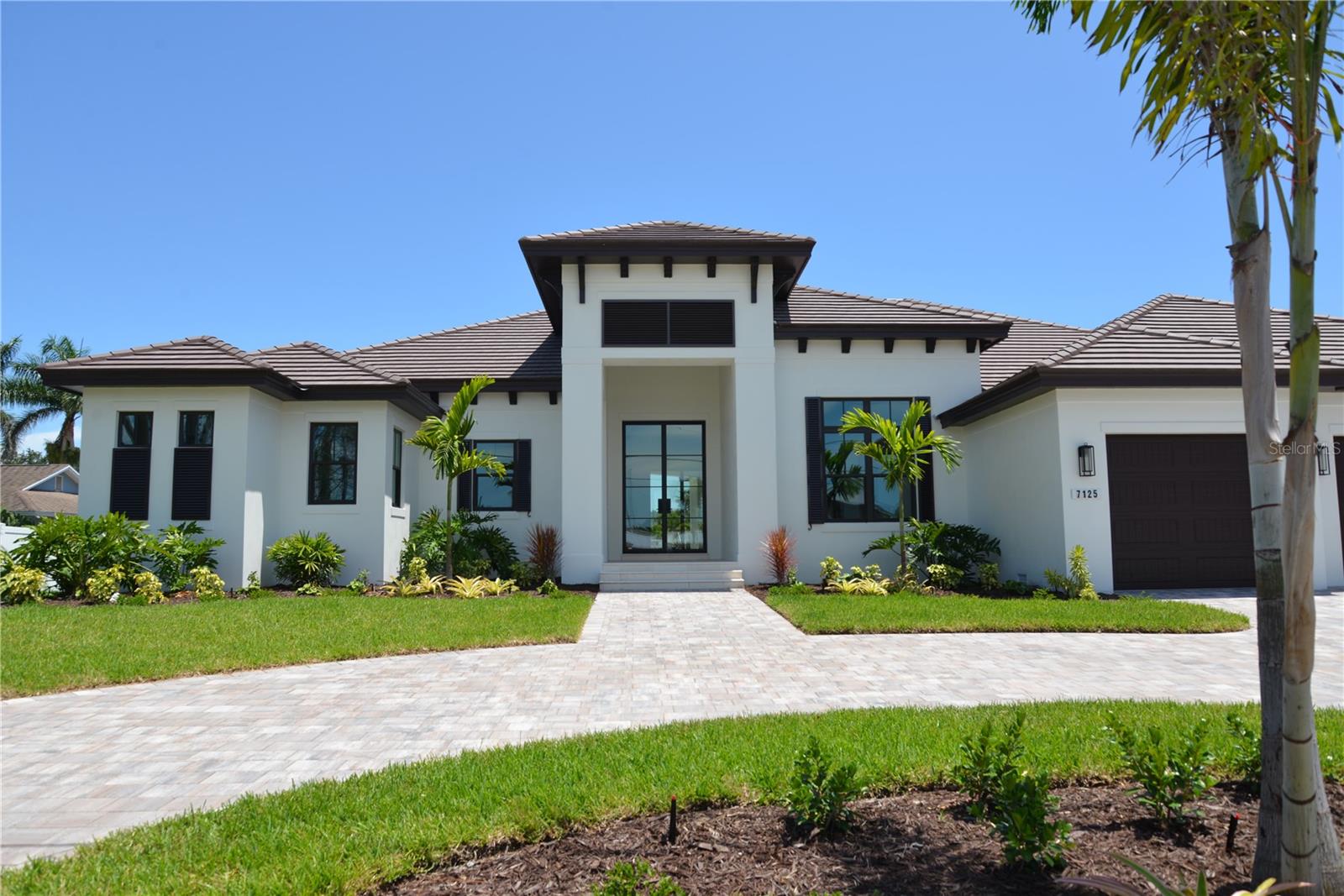 7125 WESTMORELAND DRIVE