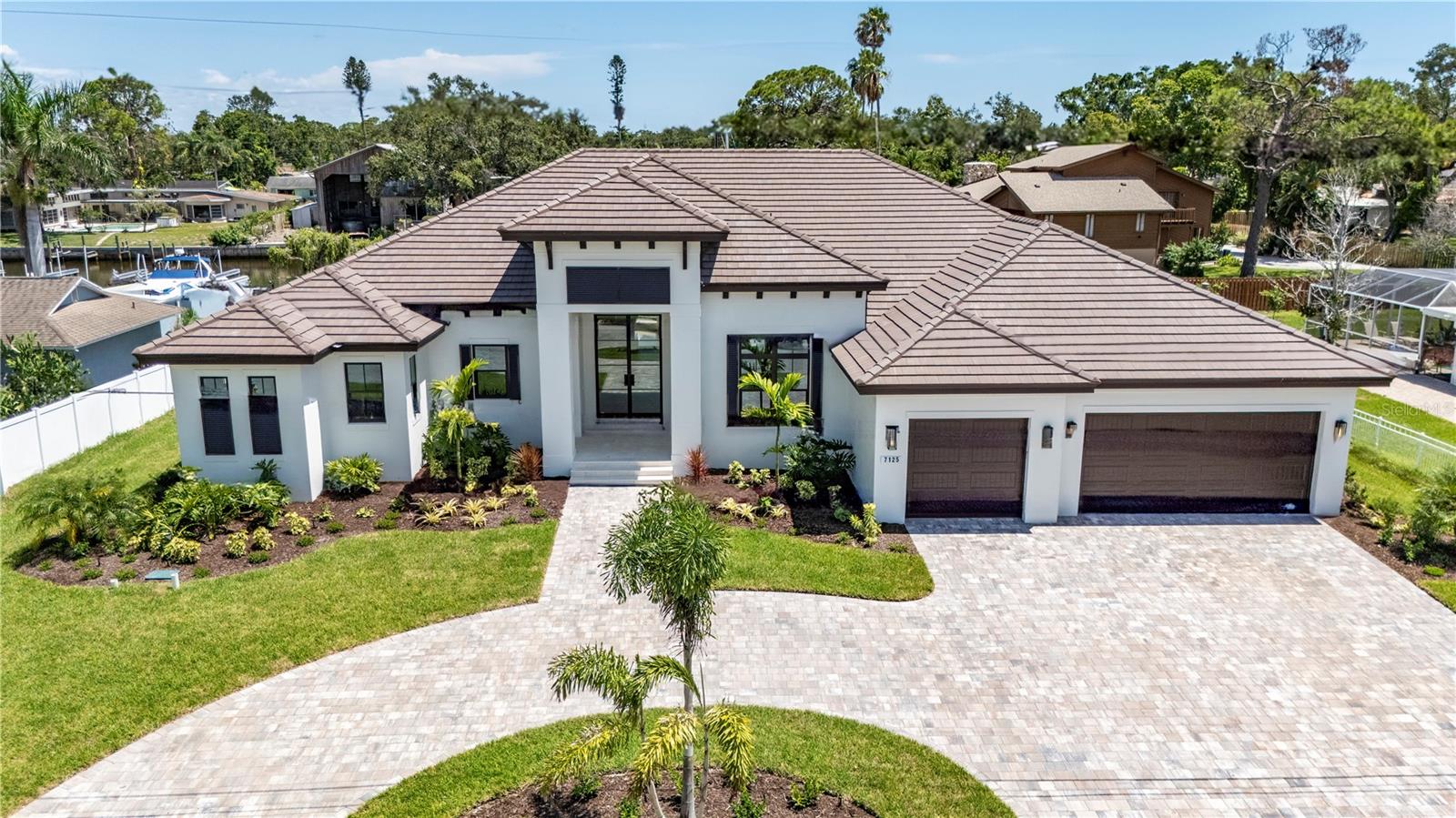 7125 WESTMORELAND DRIVE