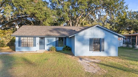 Photo of 1110 N Shannon Avenue, Plant City, FL 33563 (MLS # TB8450207)
