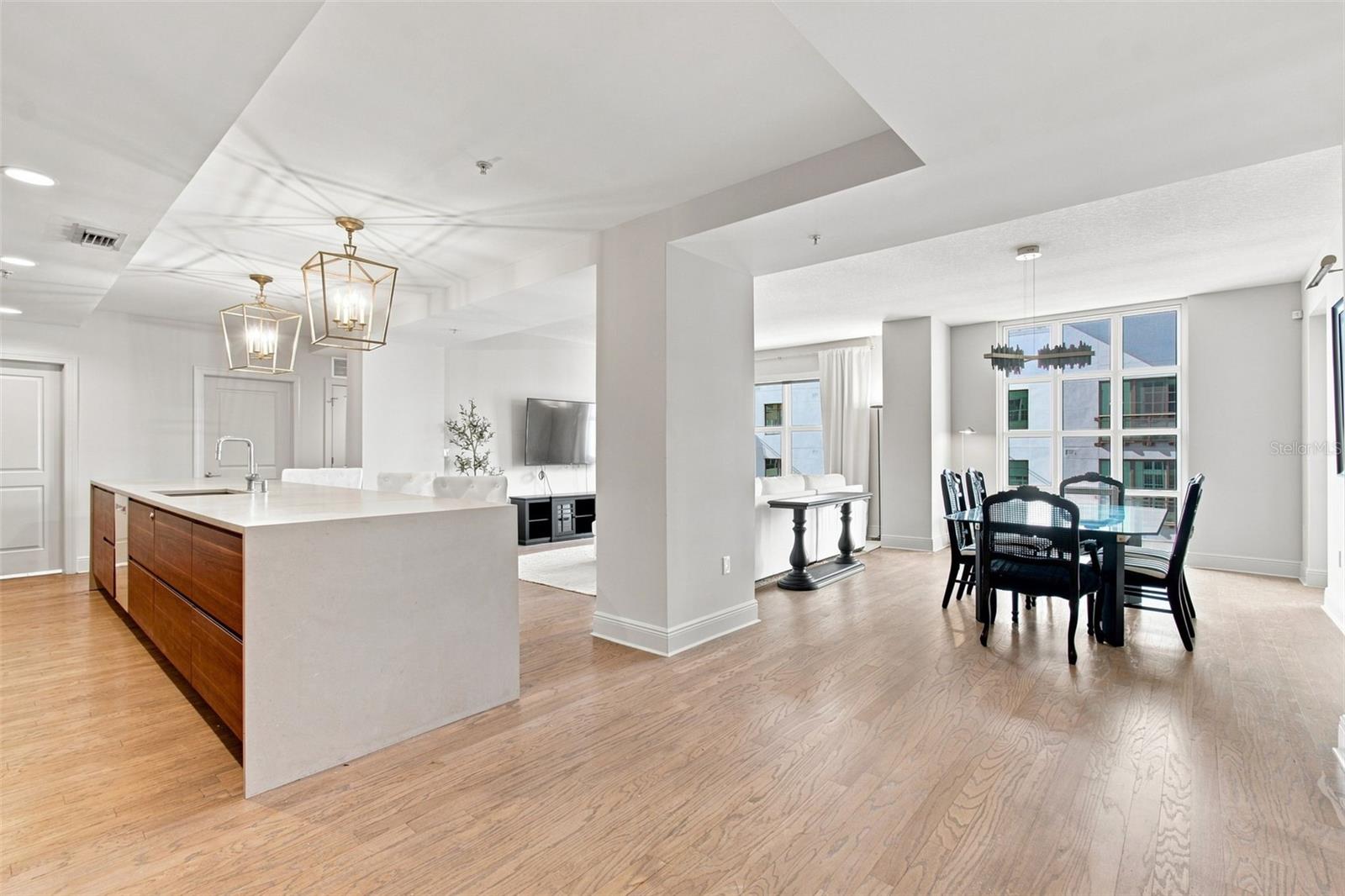 1227 E MADISON STREET 703