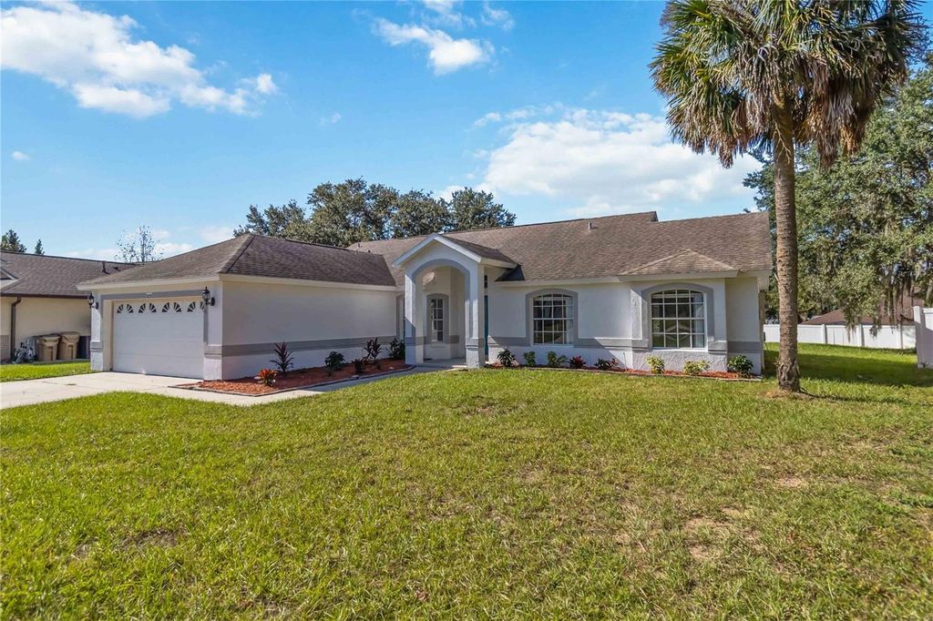 Photo of 1833 Marsh Court, Clermont, FL 34714 (MLS # O6354931)
