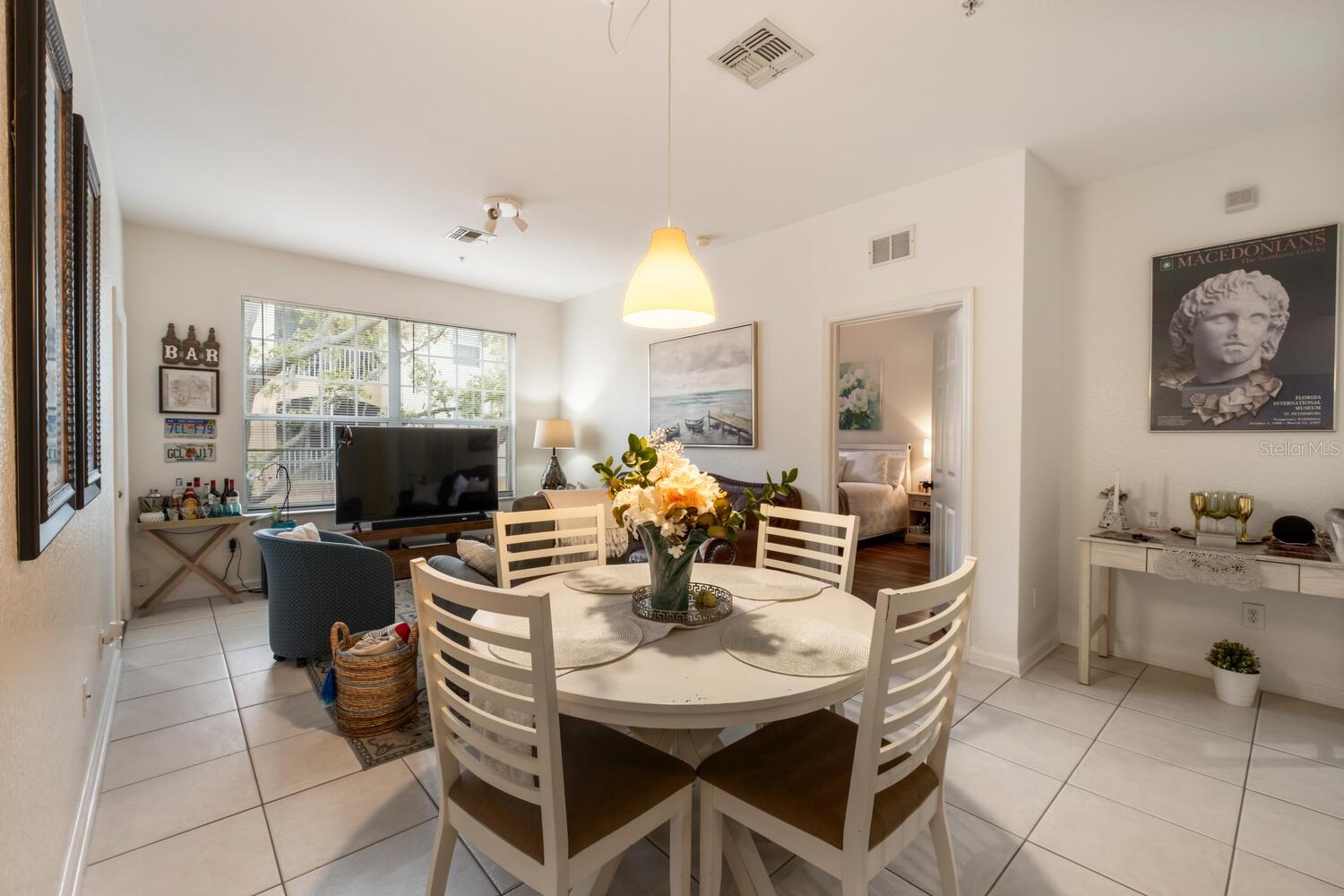 HORIZONS/STONERIDGE PLACE PH 03 - Residential Lease