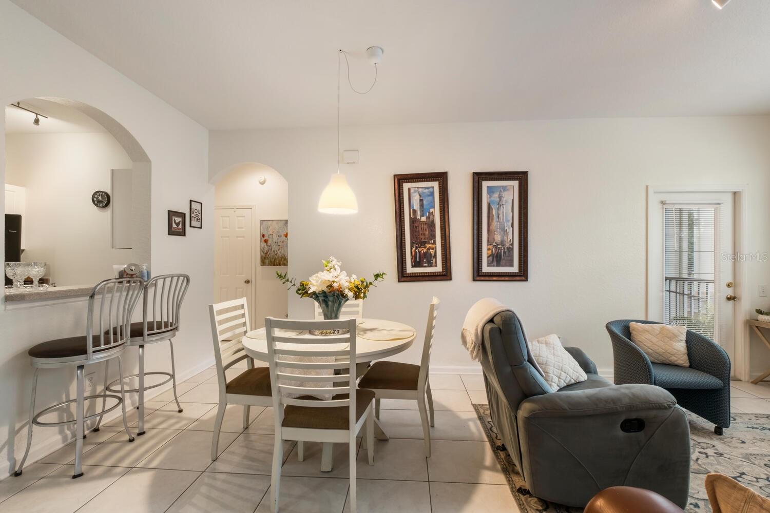 HORIZONS/STONERIDGE PLACE PH 03 - Residential Lease