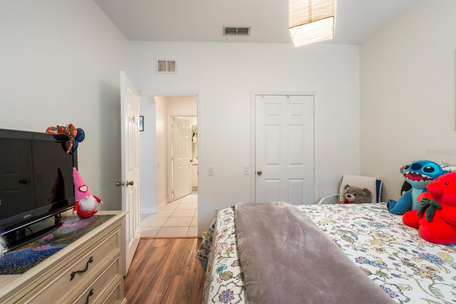 HORIZONS/STONERIDGE PLACE PH 03 - Residential Lease