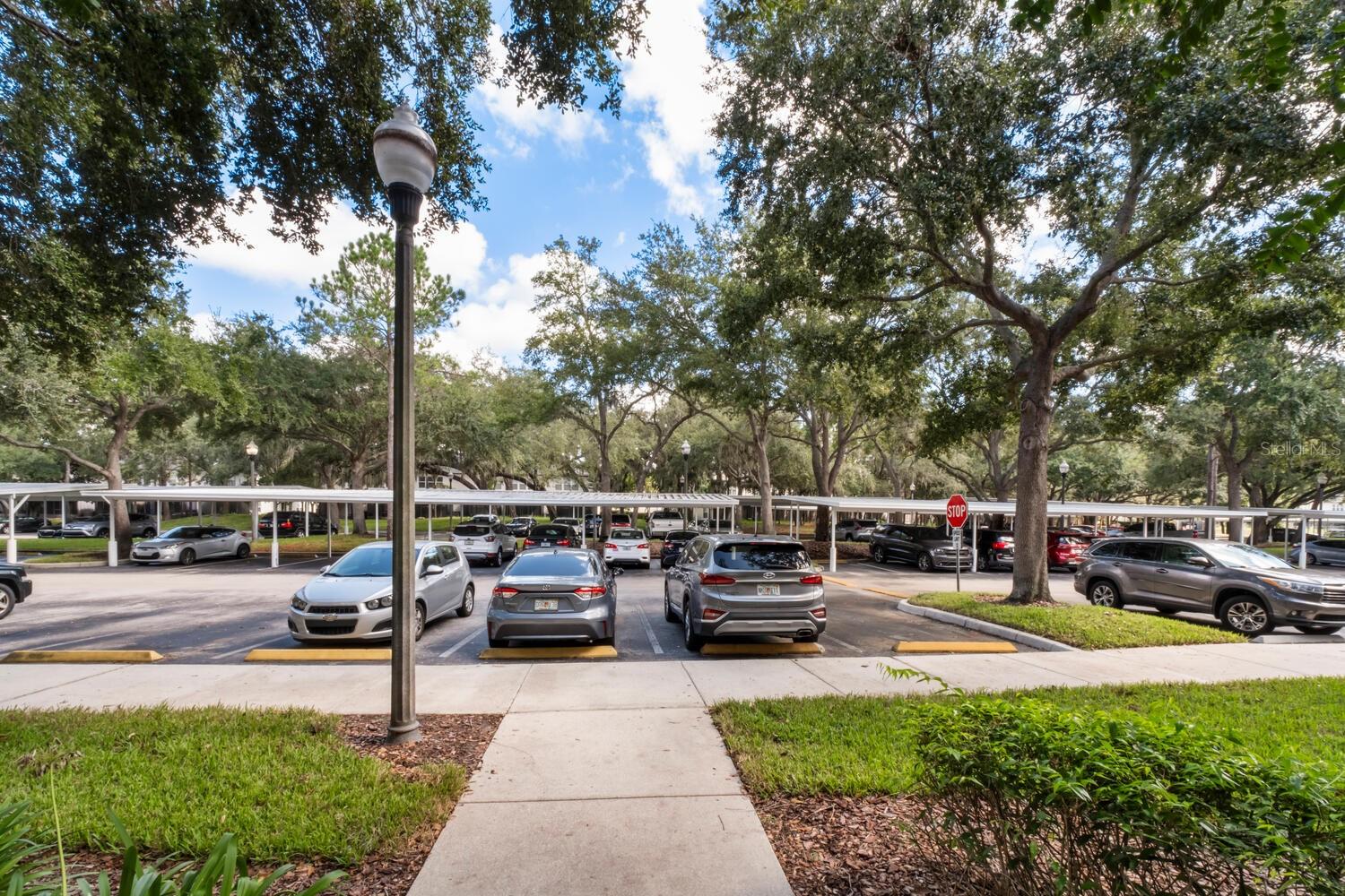 HORIZONS/STONERIDGE PLACE PH 03 - Residential Lease