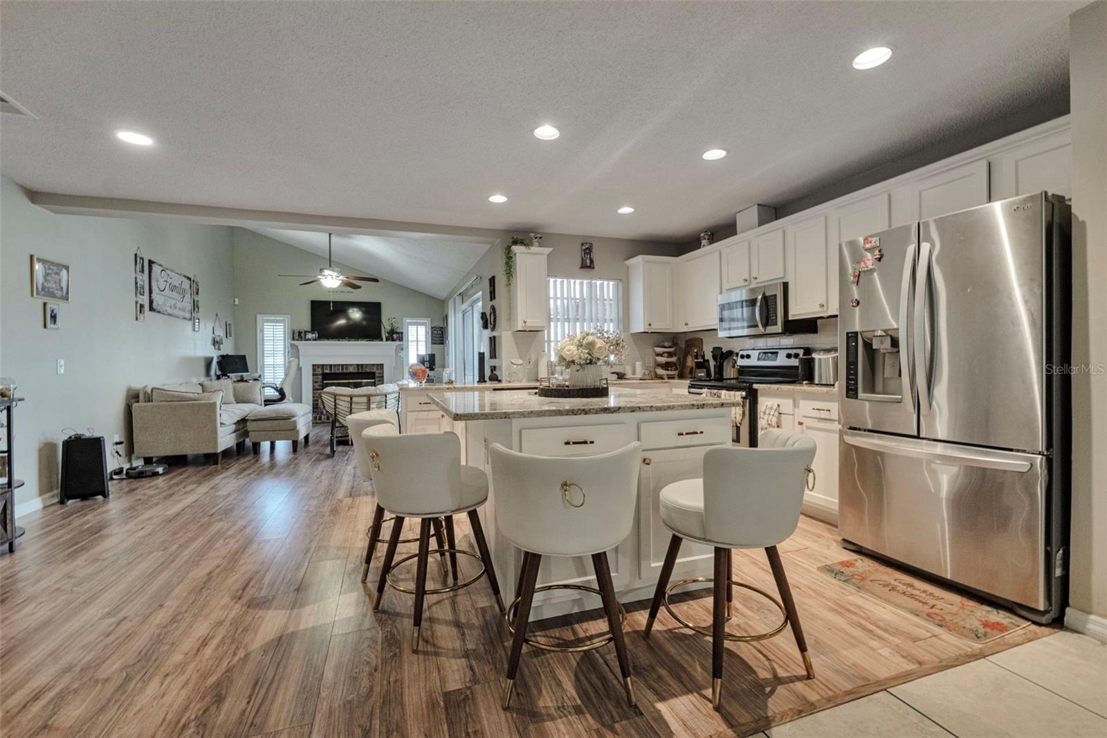 PEBBLE CREEK VILLAGE UNIT 6 - Residential