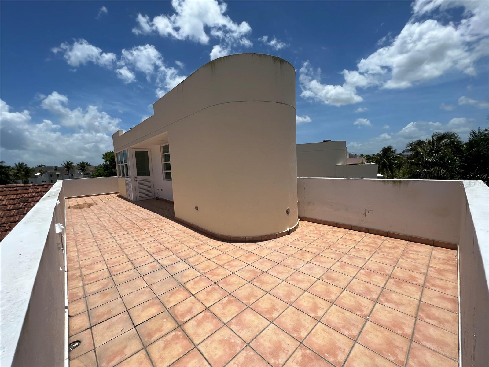 VILLAS DE GOLF ESTE - Residential