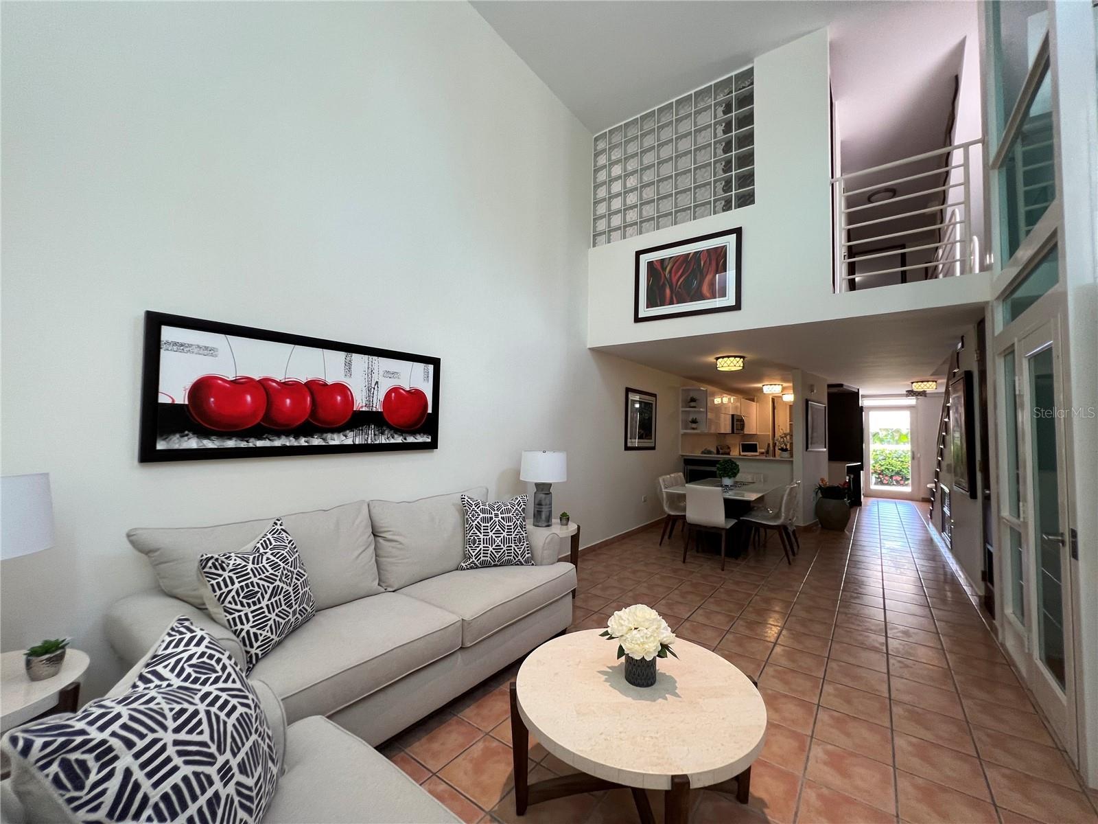 VILLAS DE GOLF ESTE - Residential
