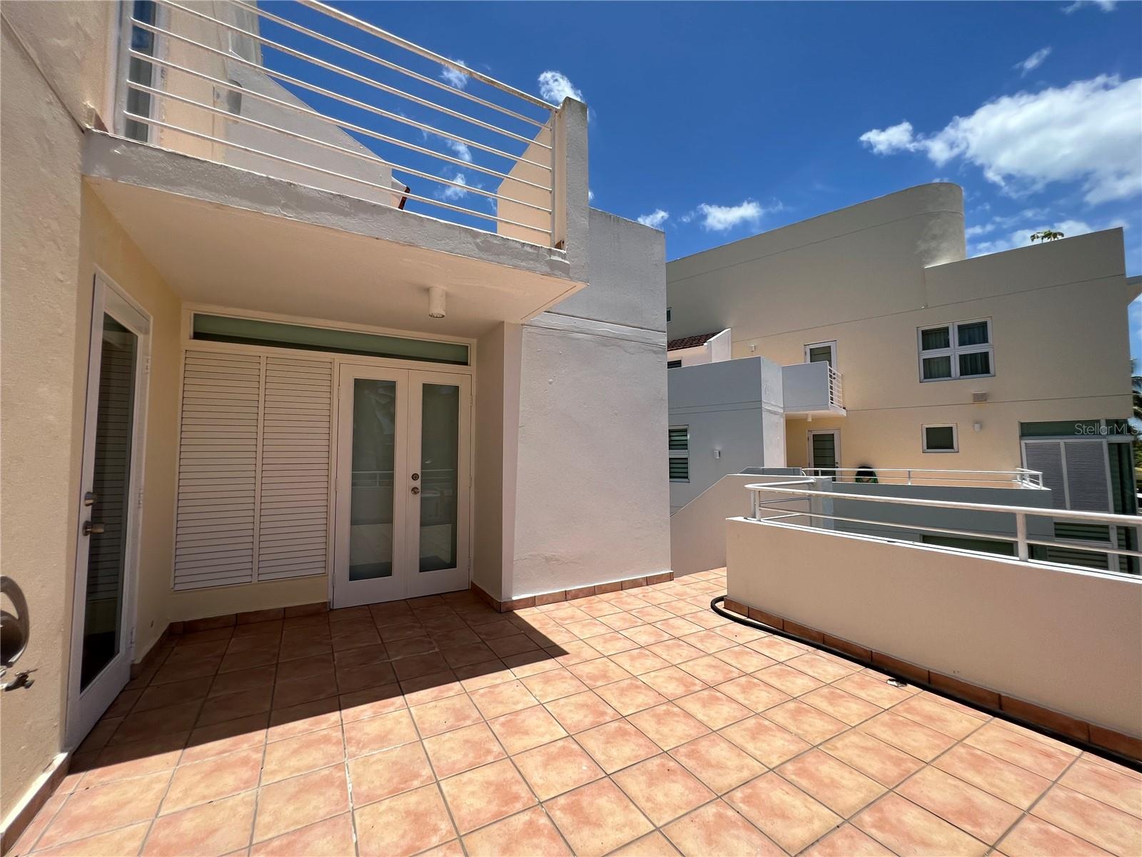 VILLAS DE GOLF ESTE - Residential