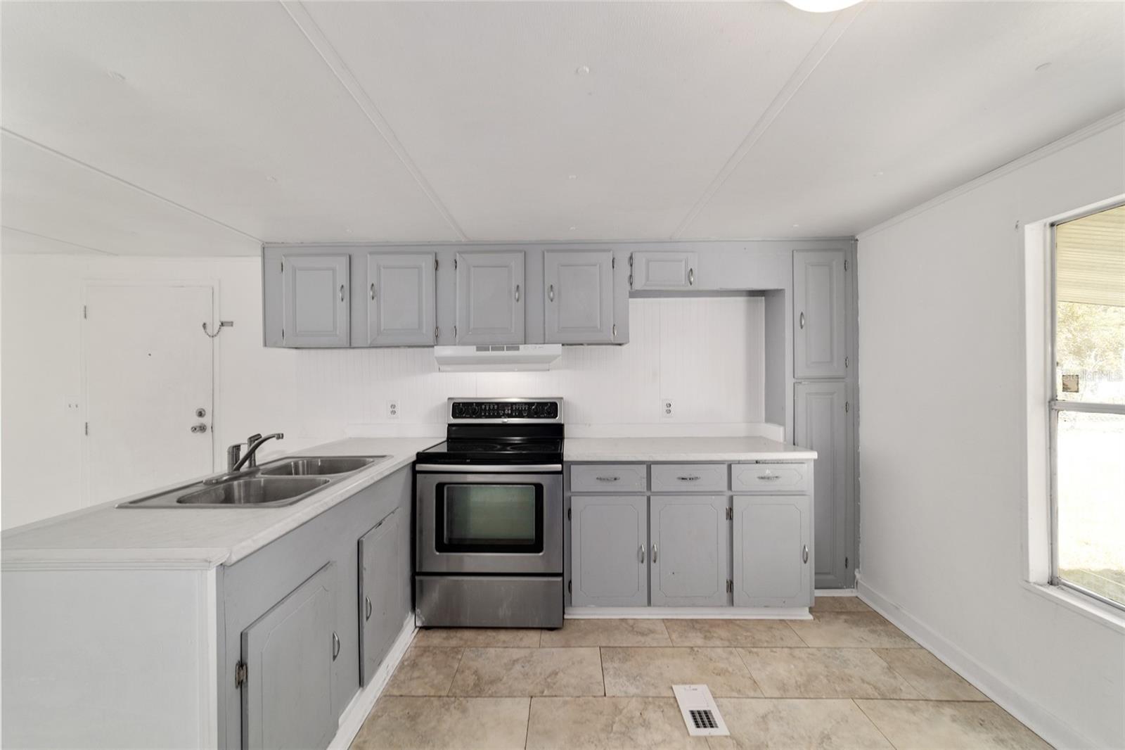 SHADY HILLS PARK SOUTH - Residential