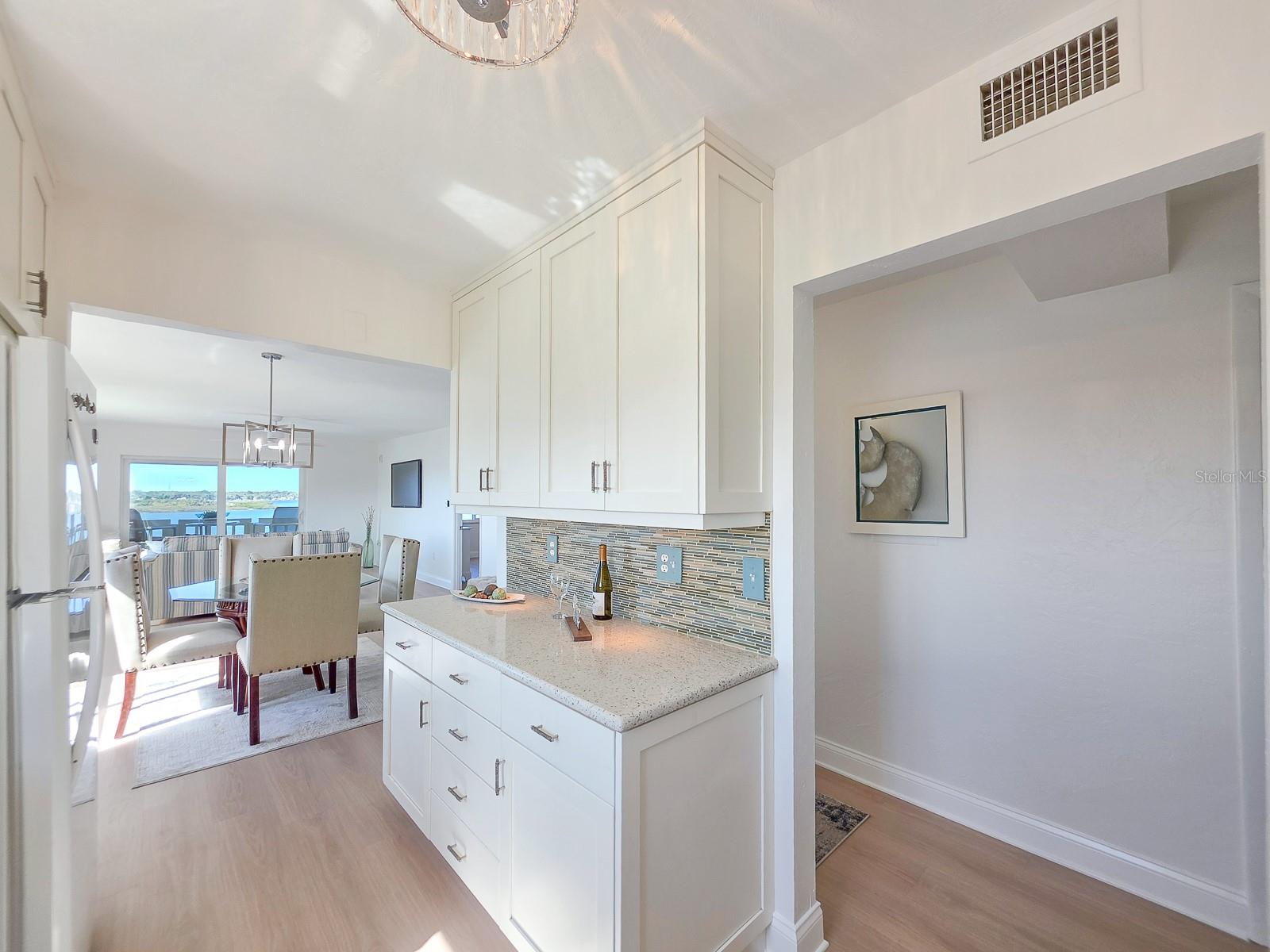 ADMIRALTY CLUB - Residential