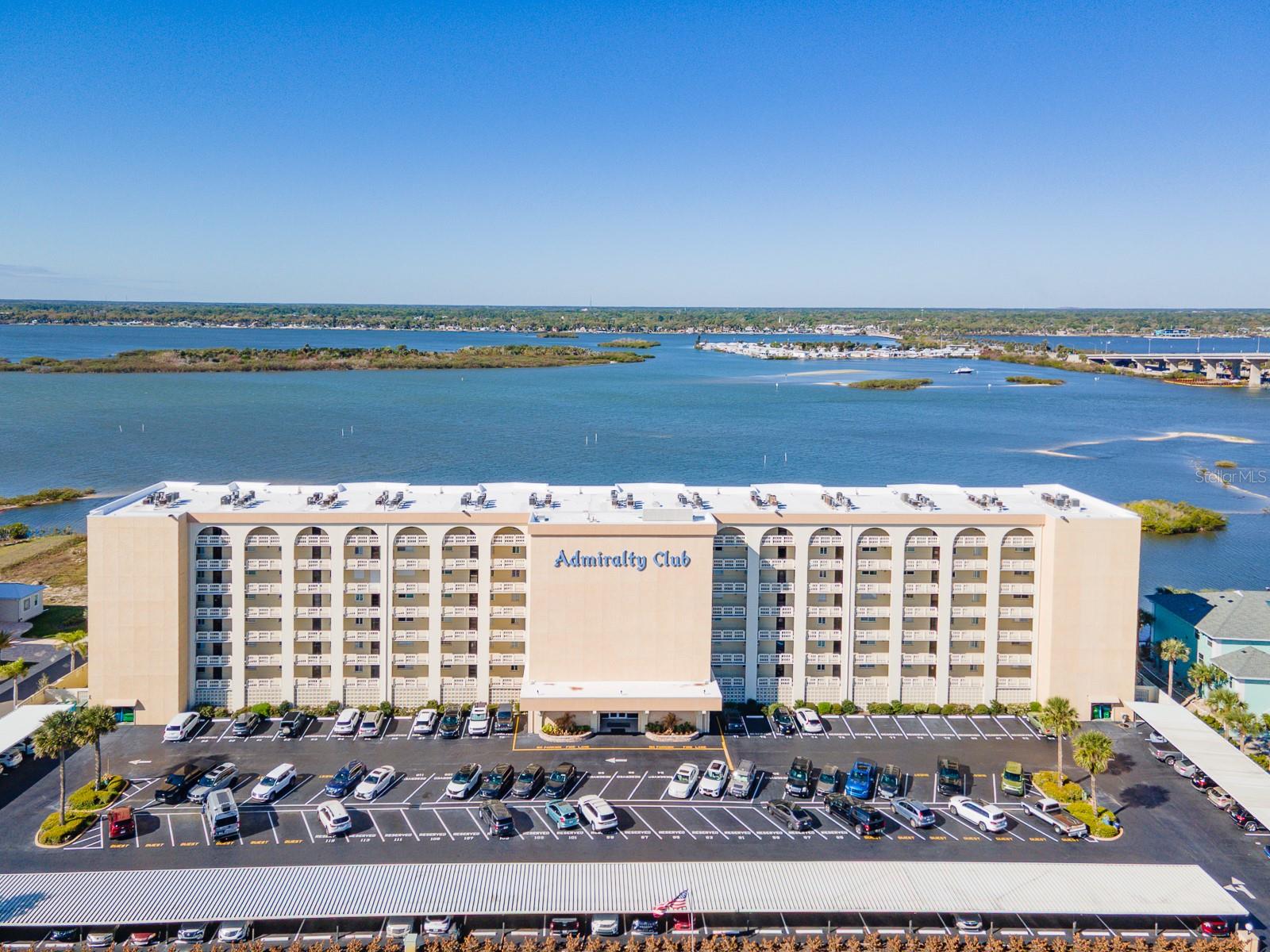 ADMIRALTY CLUB - Residential