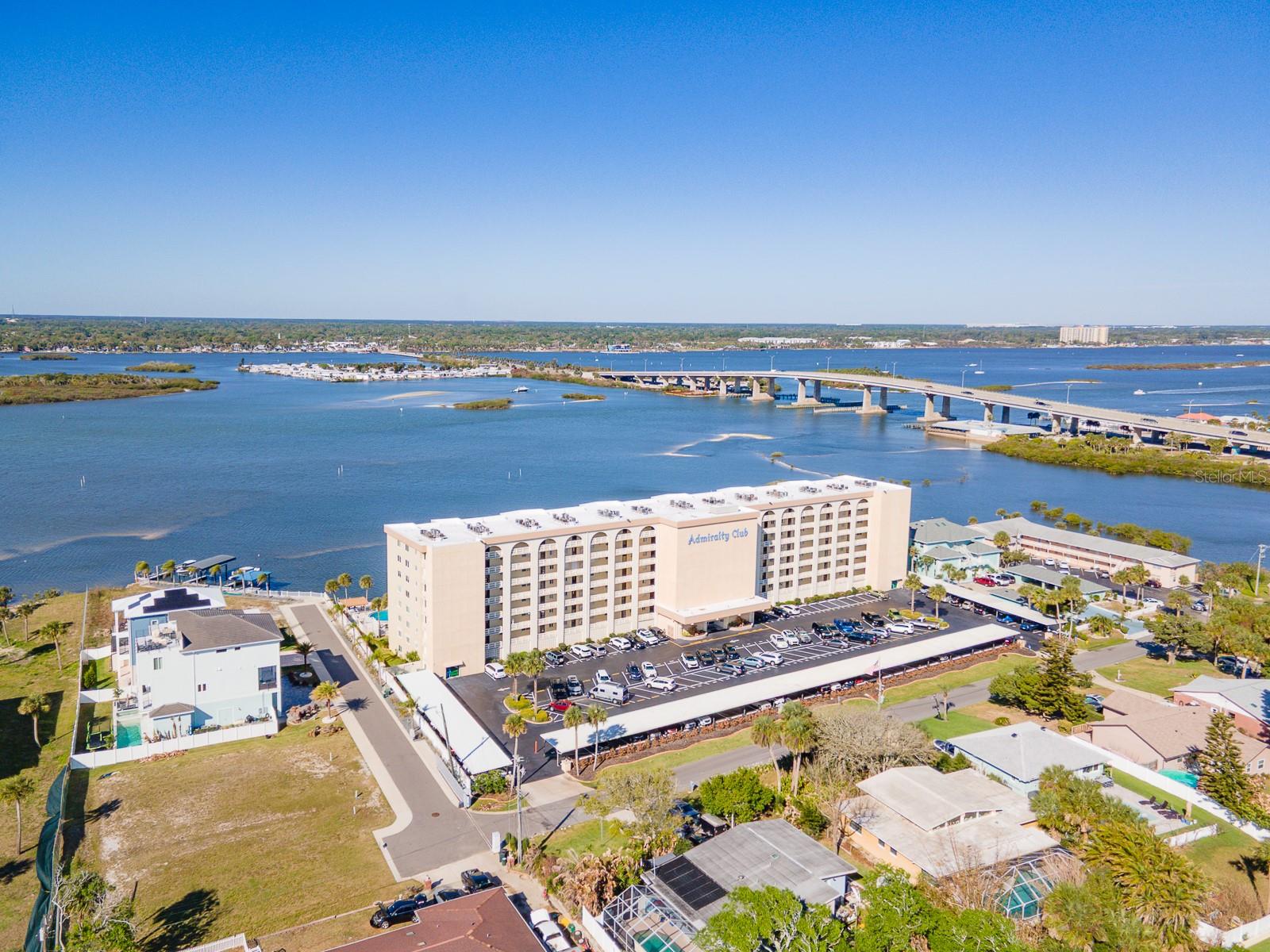 ADMIRALTY CLUB - Residential