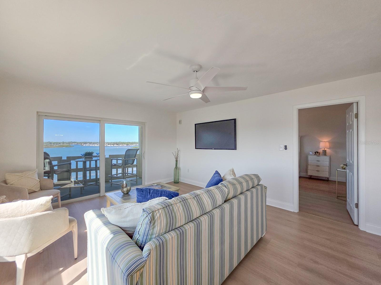 ADMIRALTY CLUB - Residential