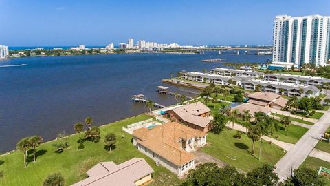 A home in DAYTONA BEACH