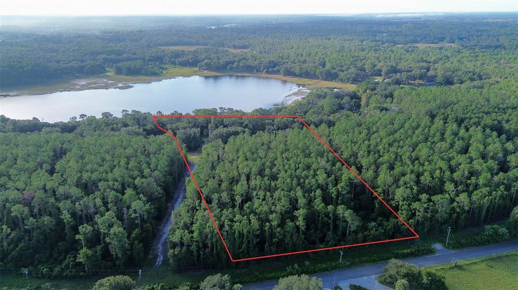 Photo of Tbd SE 170th Avenue, Ocklawaha, FL 32179 (MLS # OM709988)