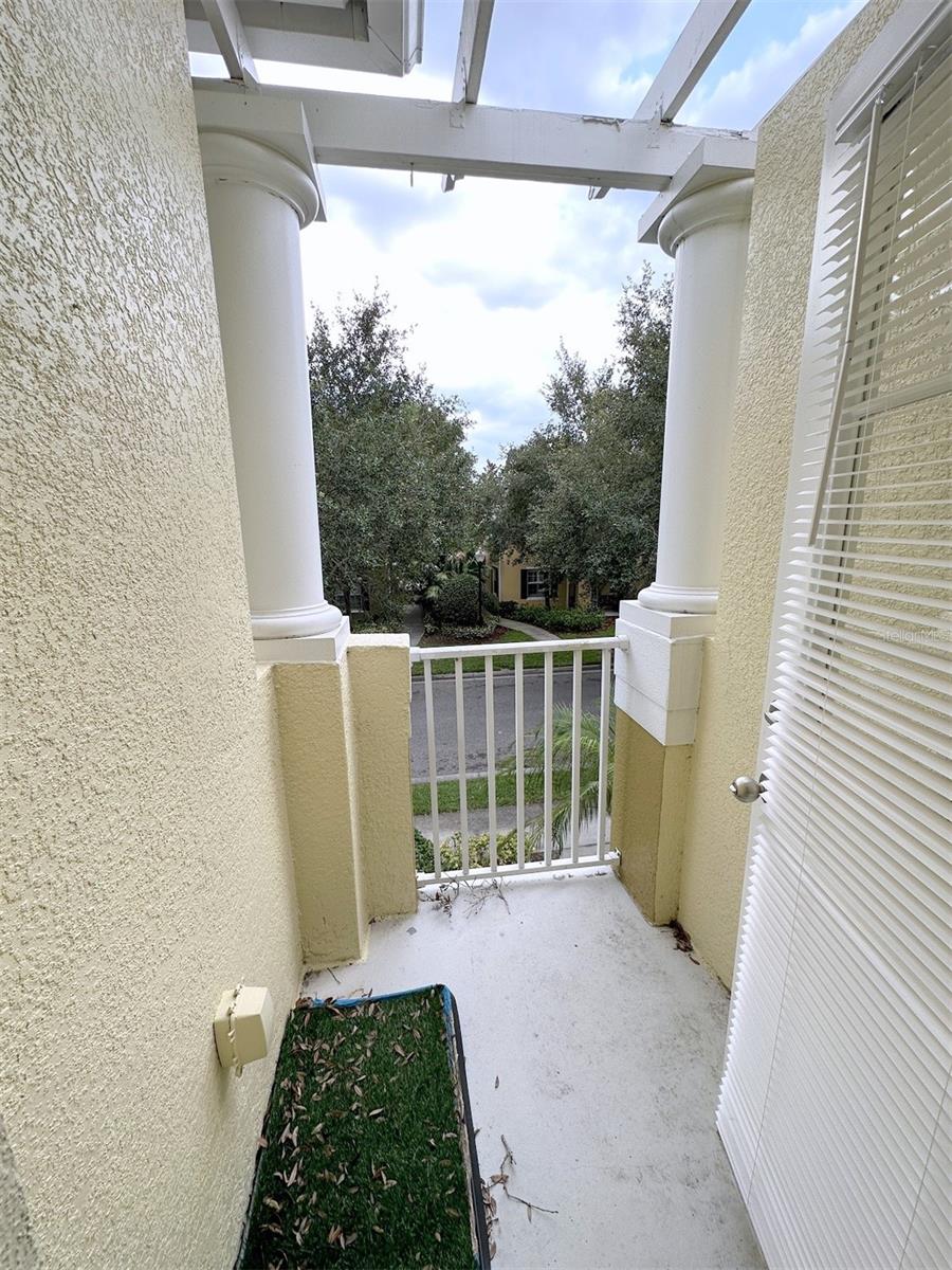 GUNN TWNHMS - PH 2 - Residential Lease