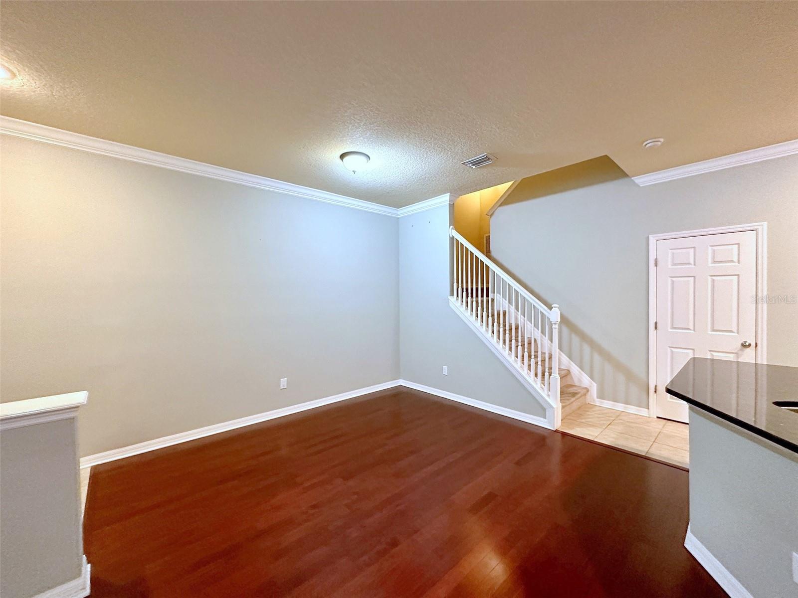 GUNN TWNHMS - PH 2 - Residential Lease