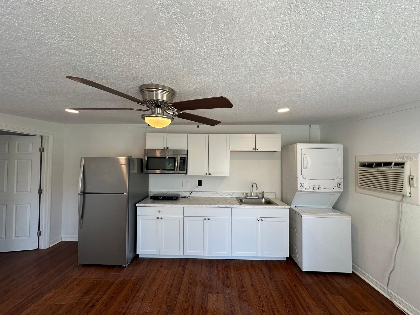 SUNNY SLOPES - Residential