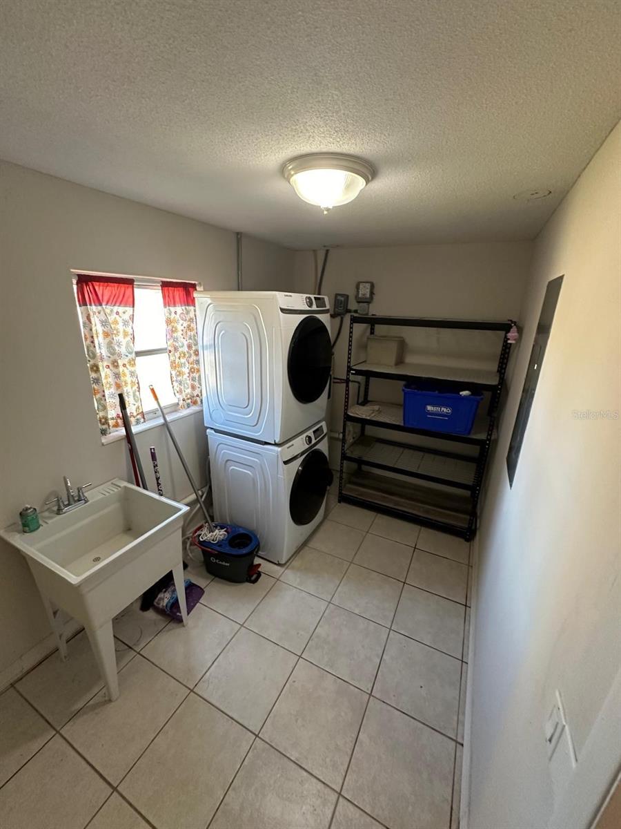 SUNNY SLOPES - Residential