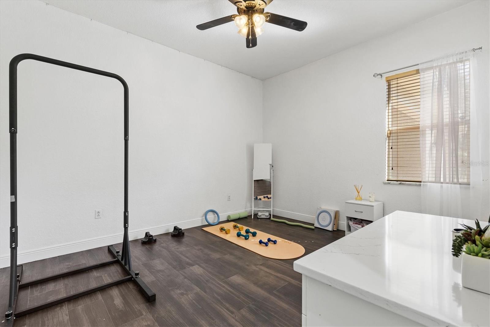 OAK FORD GOLF CLUB - Residential