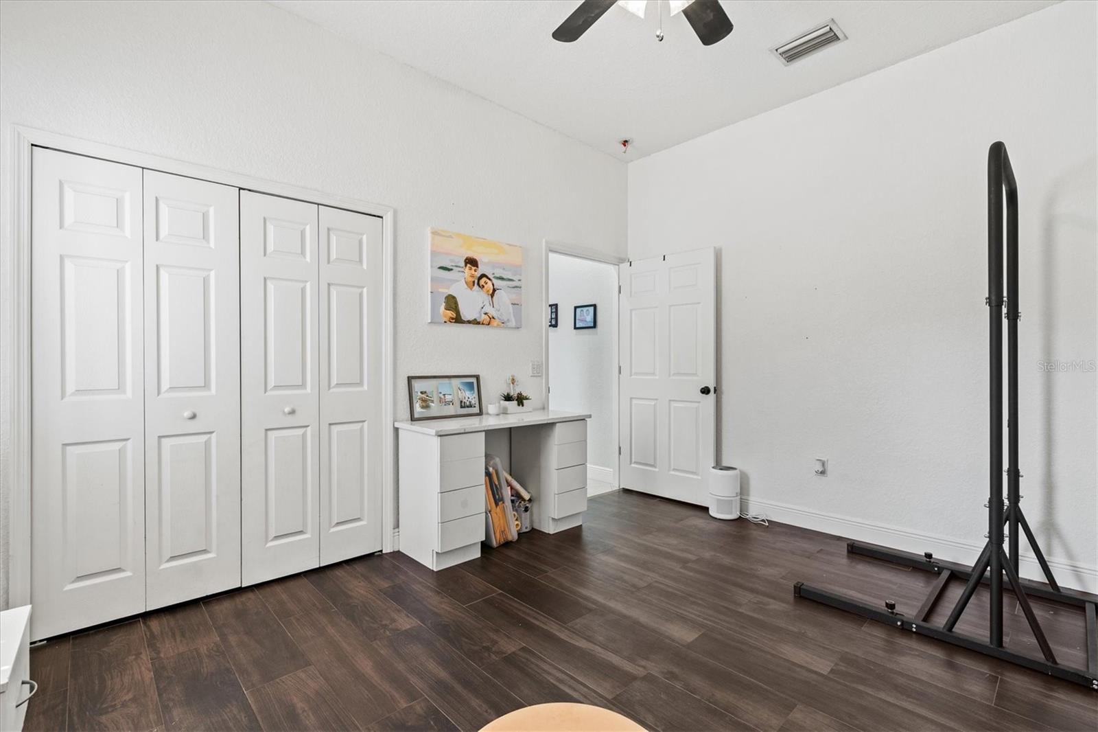 OAK FORD GOLF CLUB - Residential