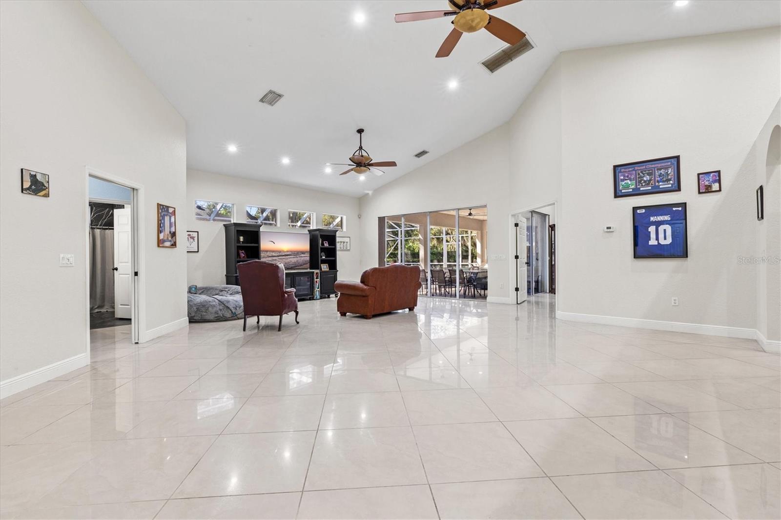 OAK FORD GOLF CLUB - Residential