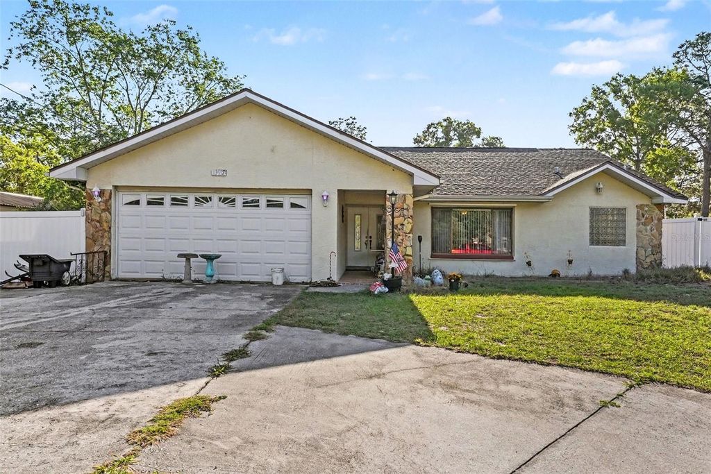 Photo of 13917 Linden Drive, Spring Hill, FL 34609 (MLS # TB8498391)