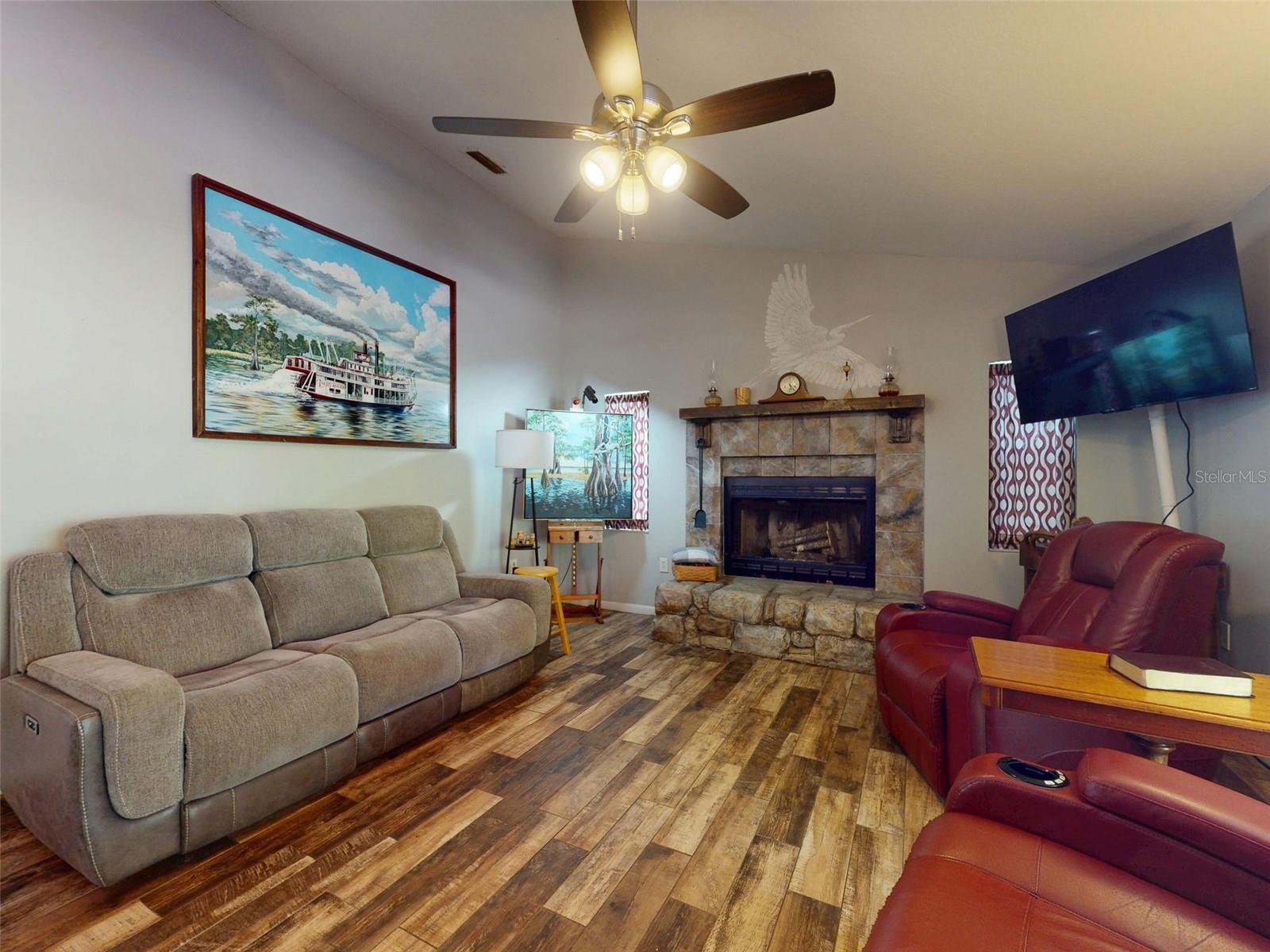 ACREAGE & UNREC - Residential