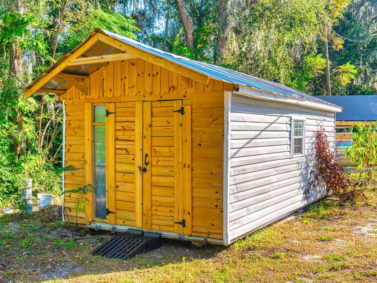 ACREAGE & UNREC - Residential