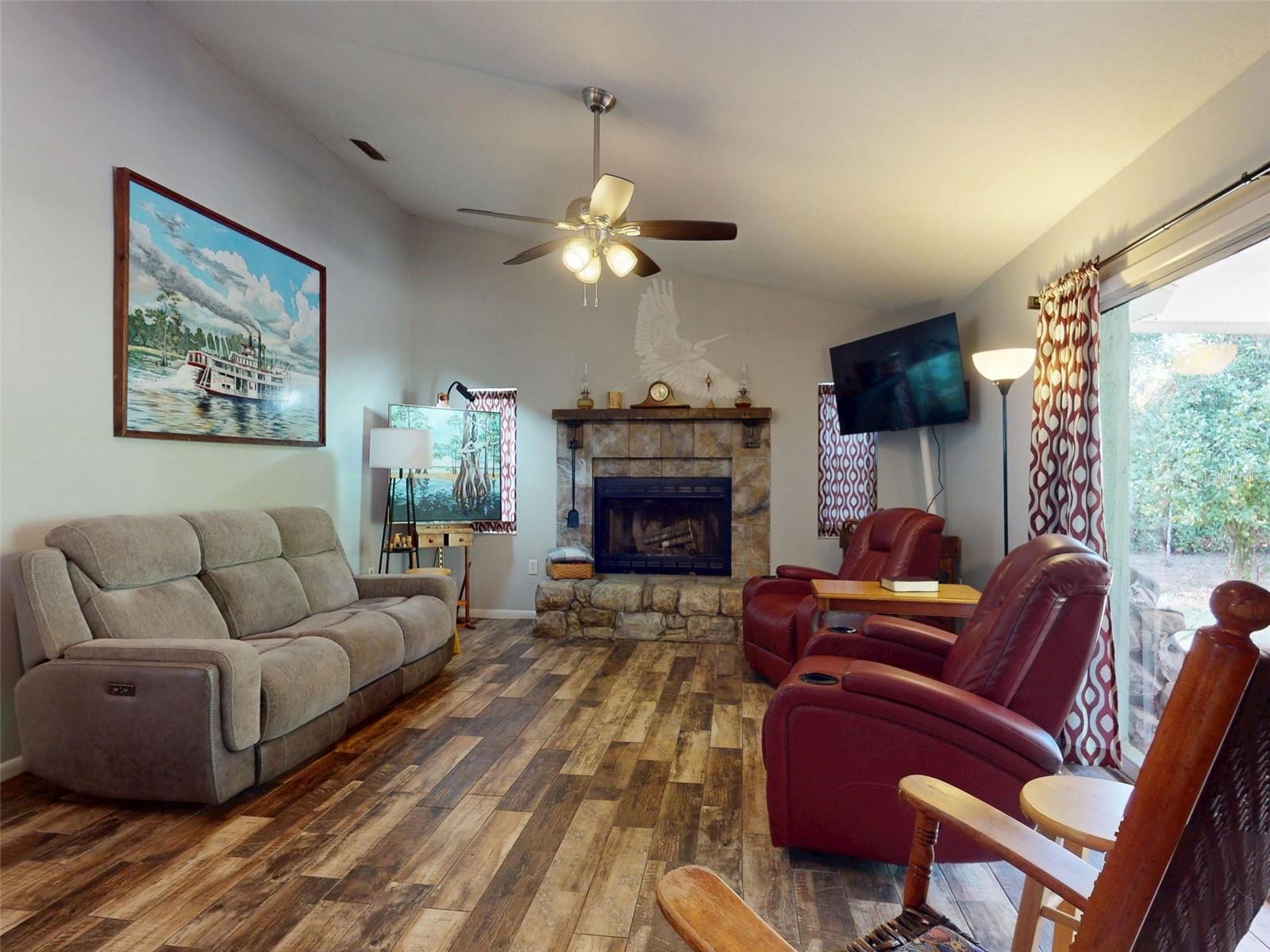 ACREAGE & UNREC - Residential