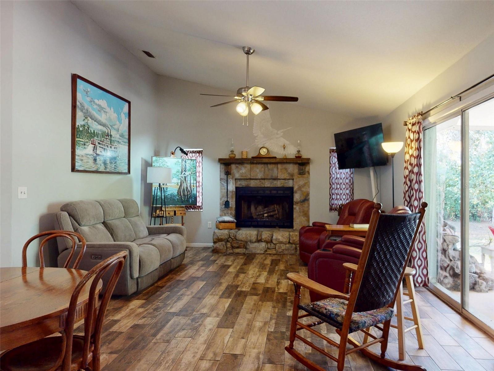 ACREAGE & UNREC - Residential