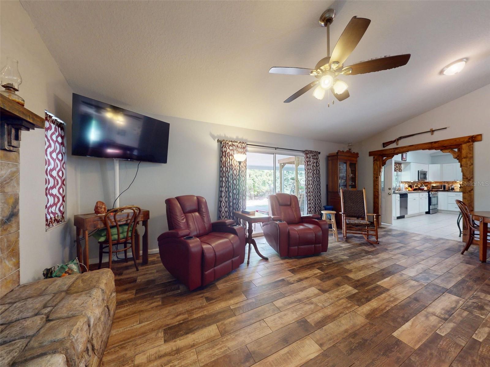 ACREAGE & UNREC - Residential