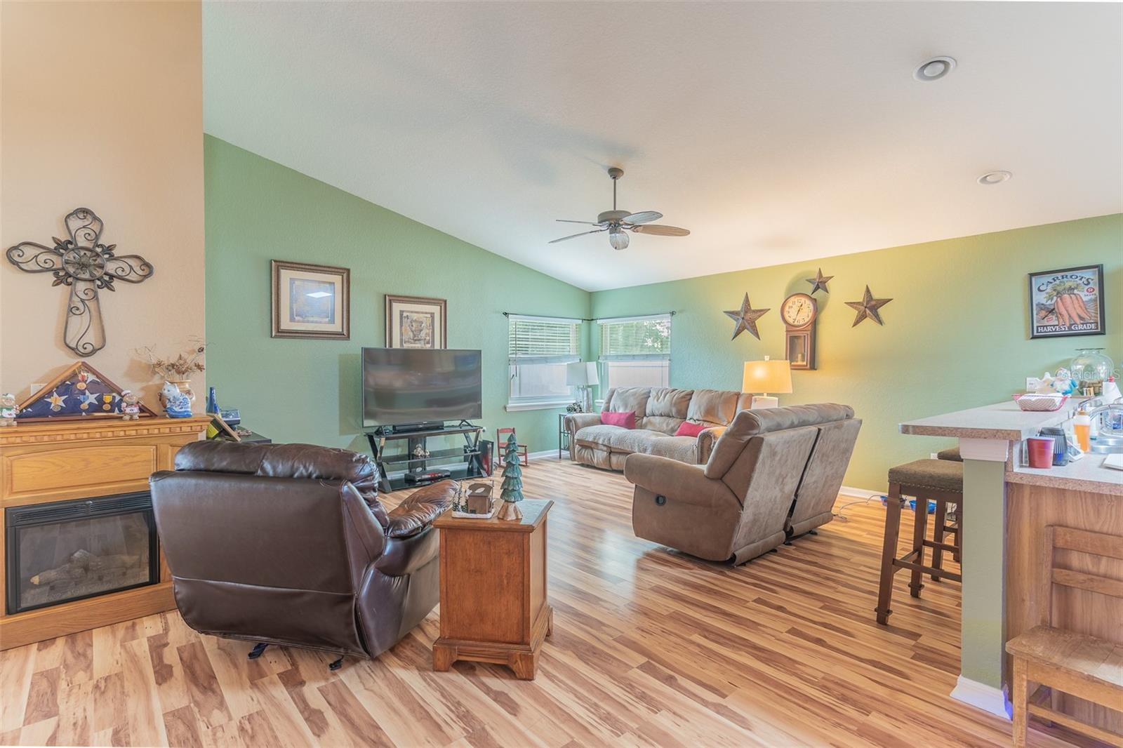 SAVANNAH ESTATES - Residential