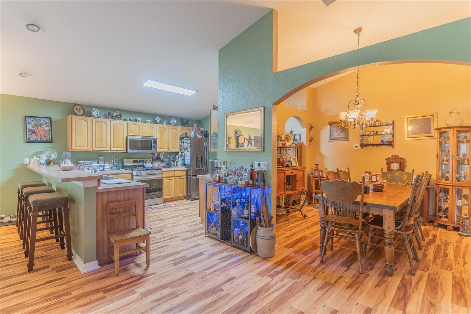 SAVANNAH ESTATES - Residential