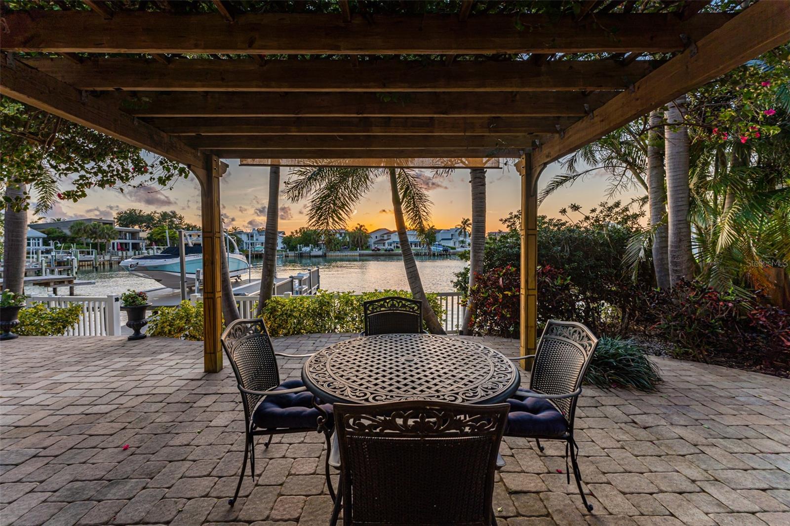 BELLE ISLE - Residential