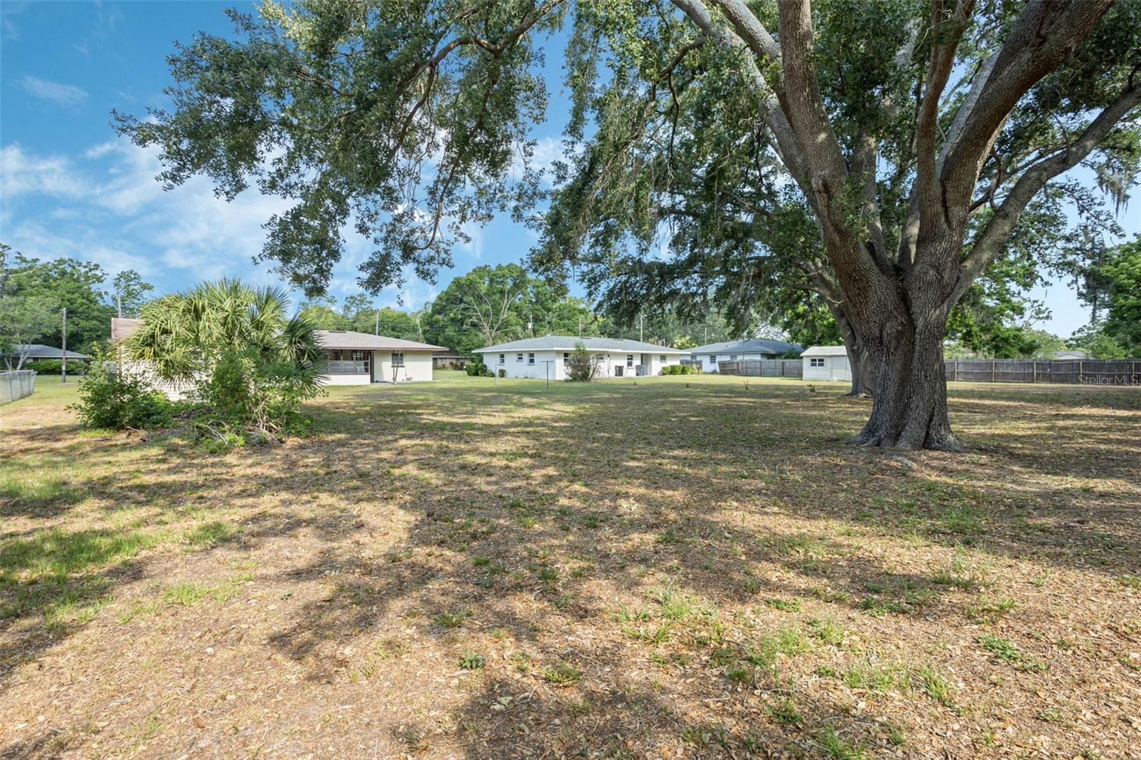 5829 LAKE BREEZE AVENUE