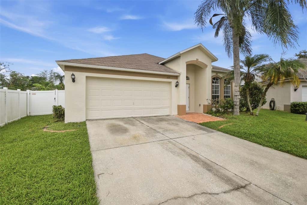 Photo of 5337 Outlook Way, Zephyrhills, FL 33541 (MLS # O6425033)