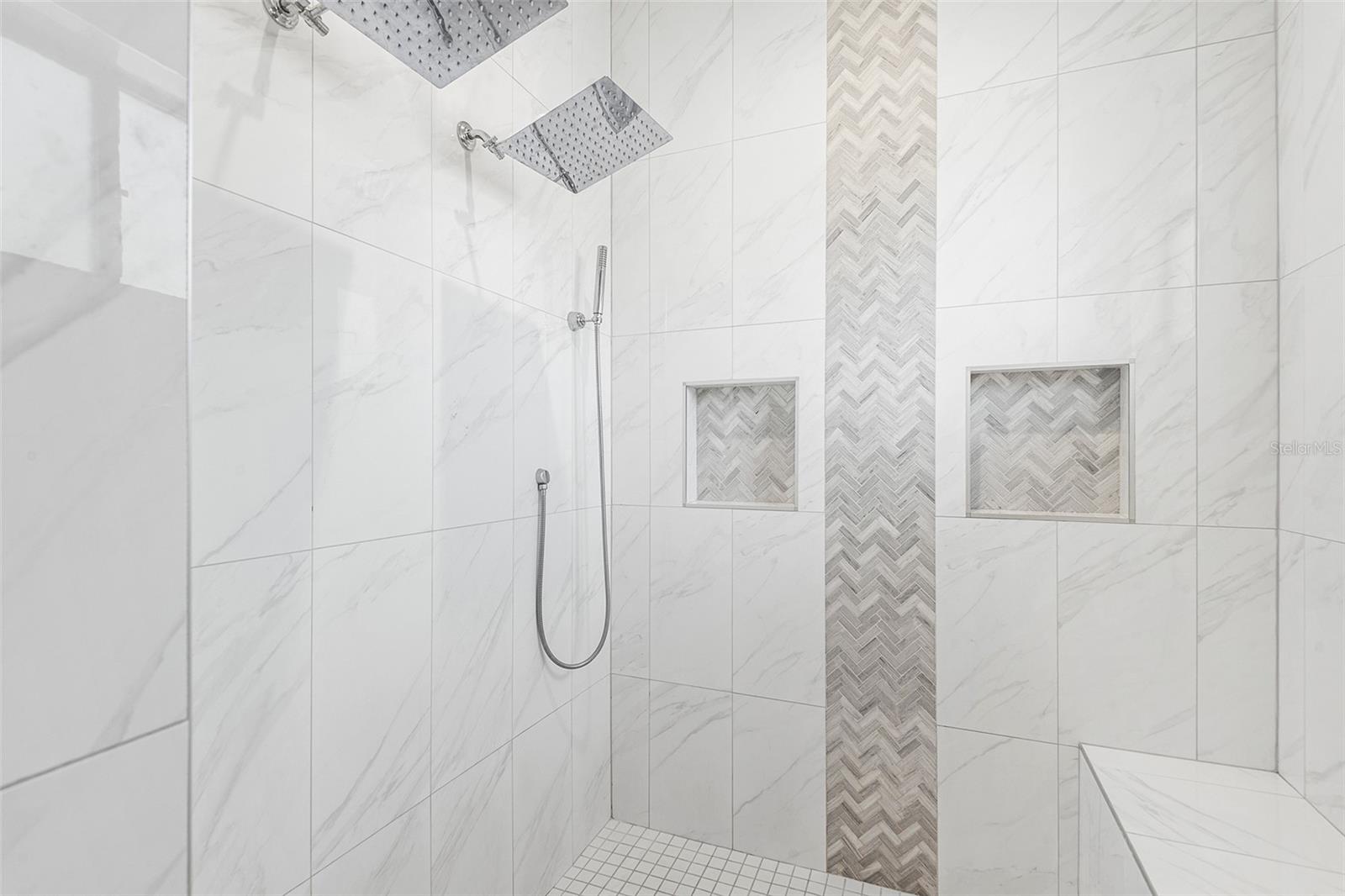 PASCO TRAILS - Residential