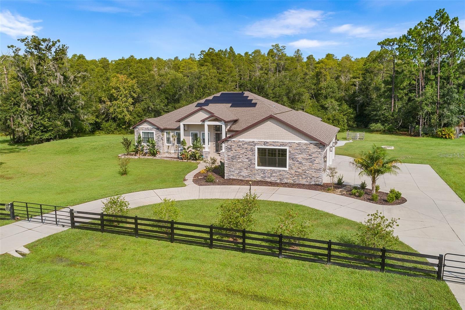 PASCO TRAILS - Residential