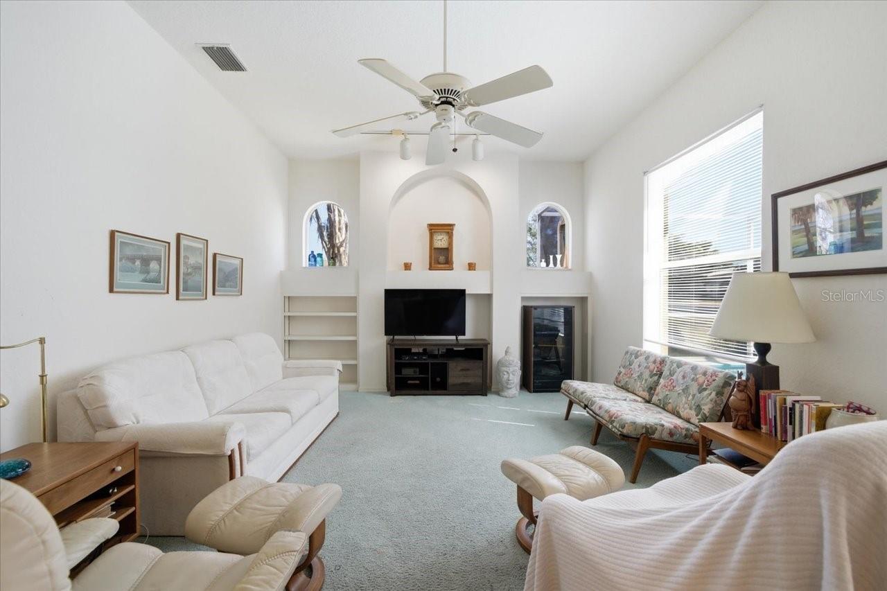 LOS ARCOS SUB - Residential