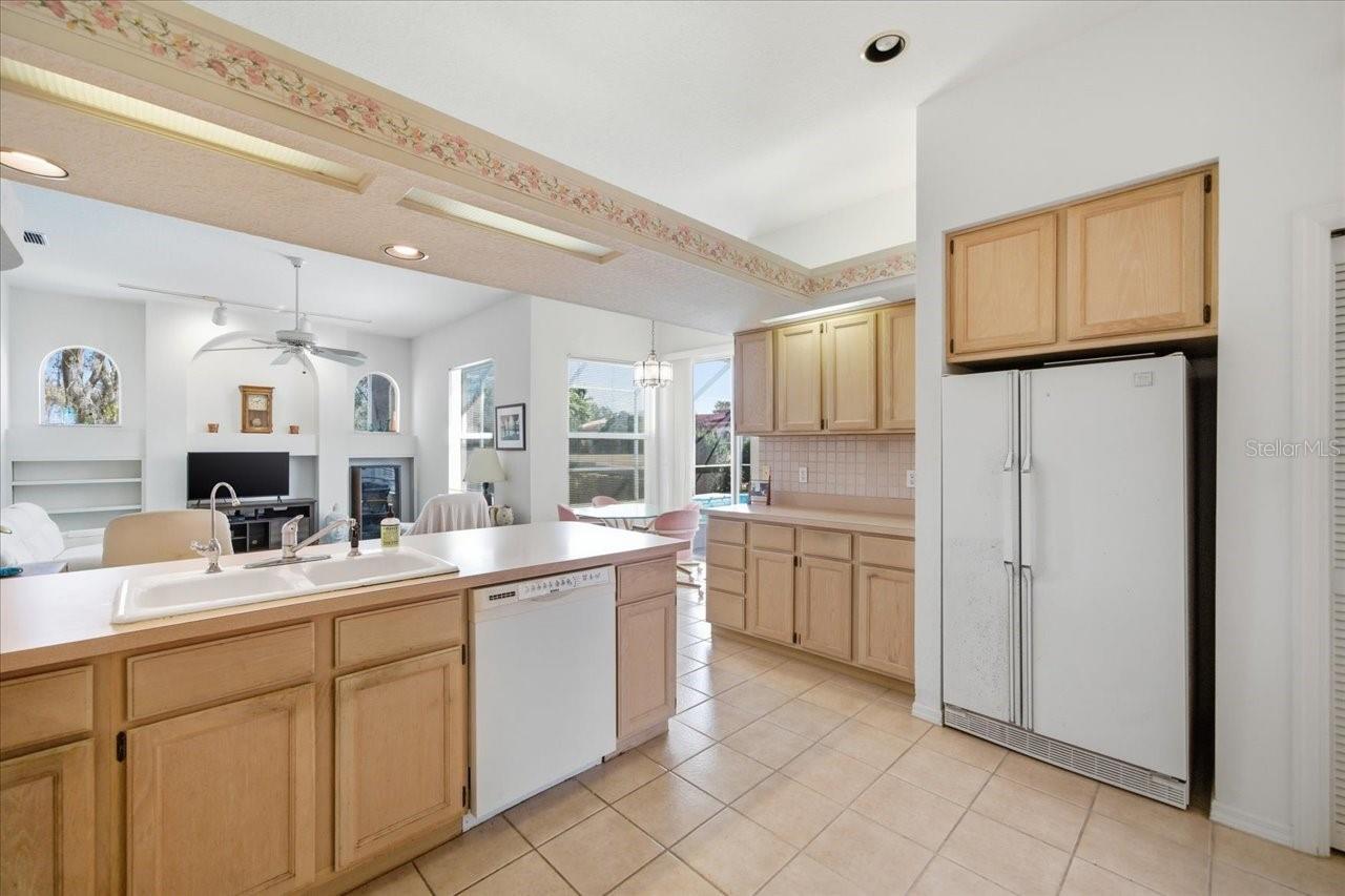 LOS ARCOS SUB - Residential