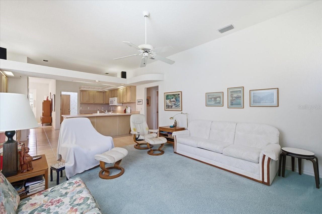 LOS ARCOS SUB - Residential