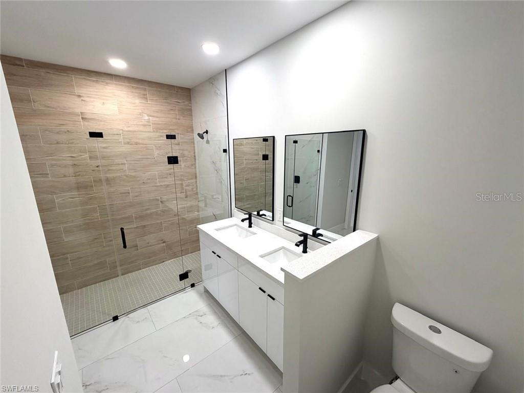 LEHIGH ACRES UNIT 3 BLK 31 PB 20 PG 23 LOT 12 - Residential