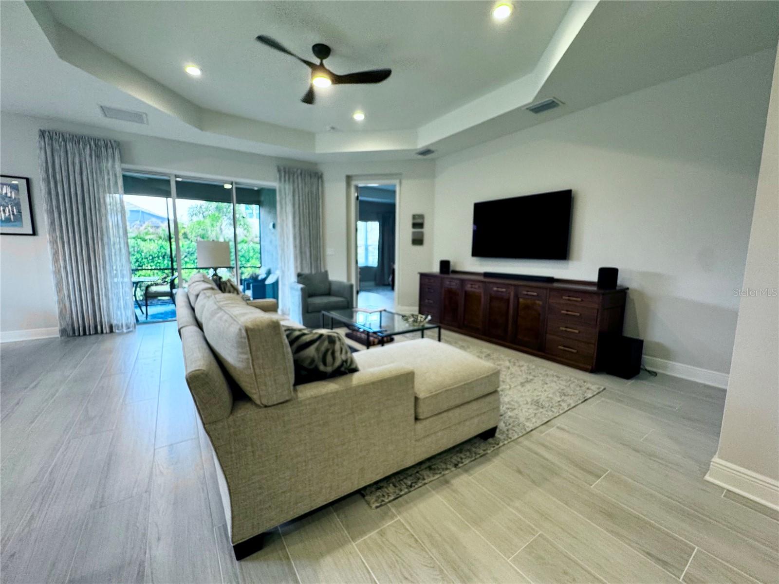WINDWARD AT LAKEWOOD RANCH - Residential