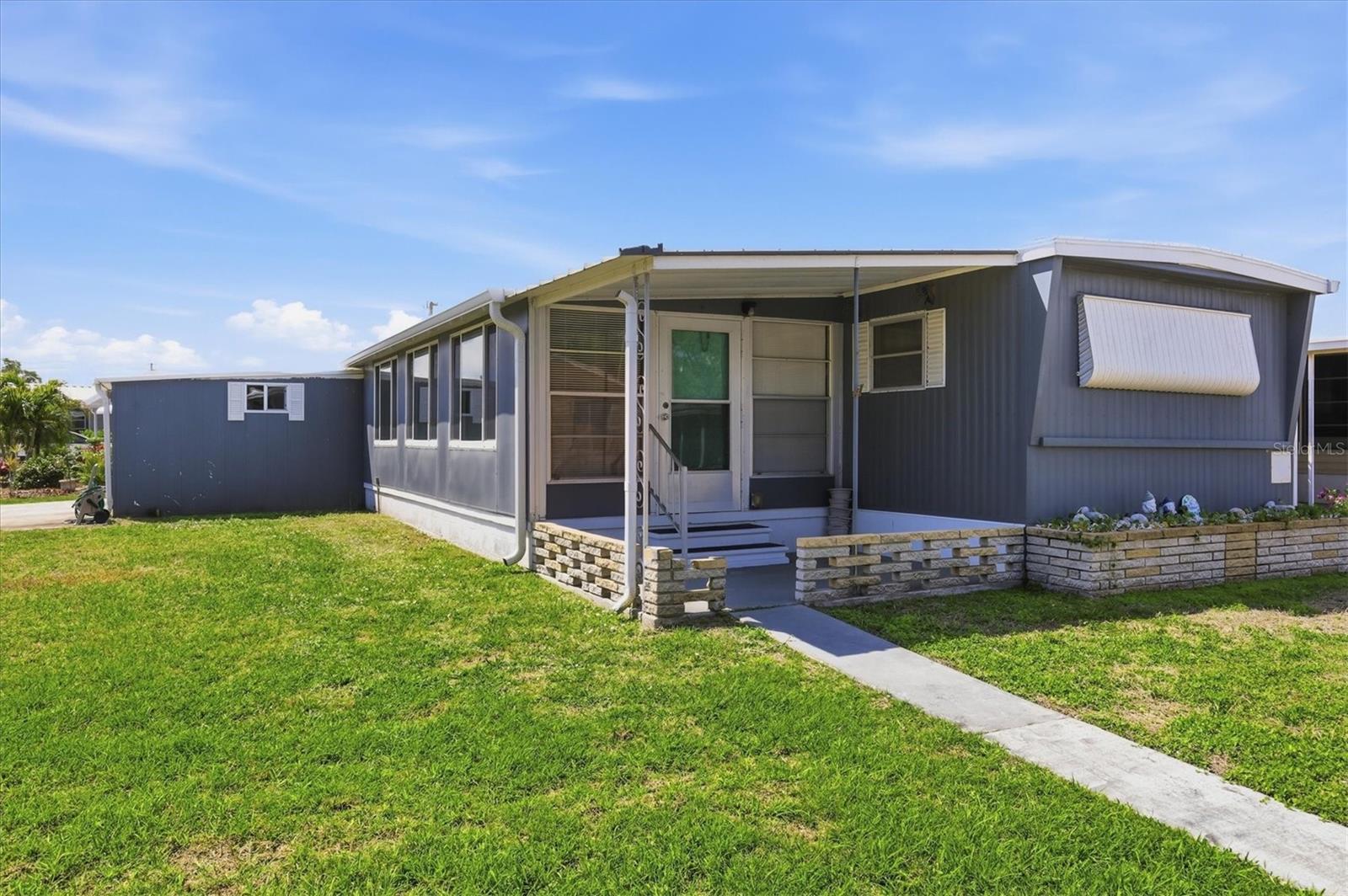 1112 46TH AVENUE DRIVE E